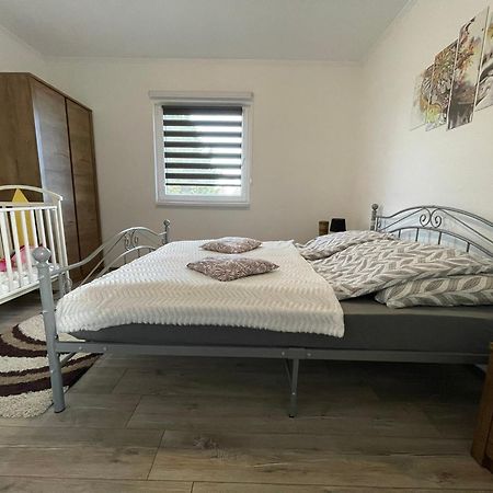 Fullhouse Apartmanhaz زاماردي المظهر الخارجي الصورة