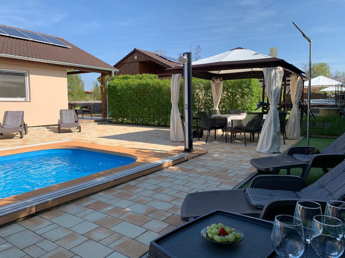 Fullhouse Apartmanhaz زاماردي المظهر الخارجي الصورة